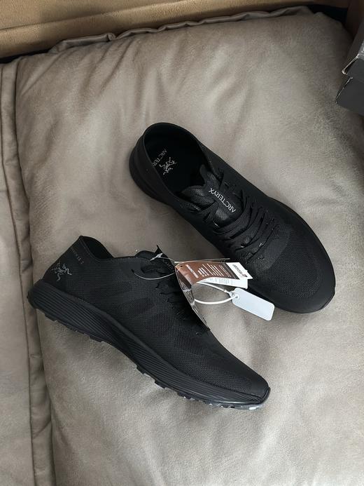 点此购买 始祖鸟夏季男士轻量化舒适透气户外徒步鞋空调鞋 98 316981 商品图1