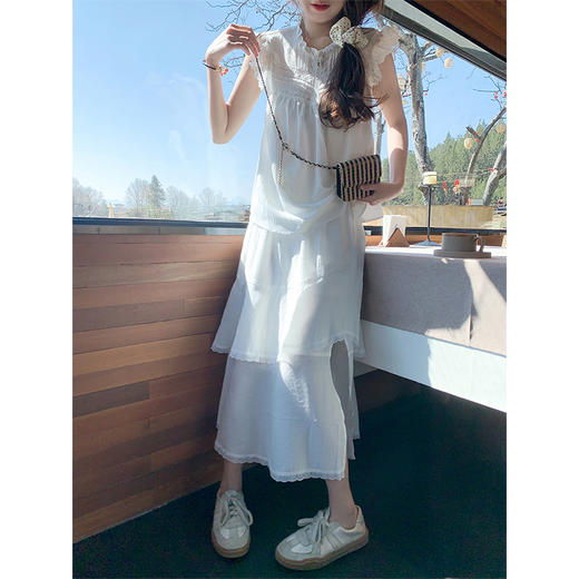 <曾小咸推荐>现货秒杀！微信超特价！花边小飞袖背心 日常139.99 立减70 秒杀69.99！花边拼接半裙秒杀119.99！！ 商品图1