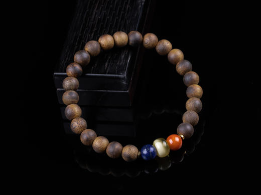 XY0312沉香+南红蜜蜡青金石手串 商品图1