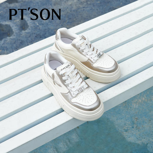 百田森PXP2C697早秋厚底休闲小白鞋女圆头松糕底增高板鞋运动 商品图3