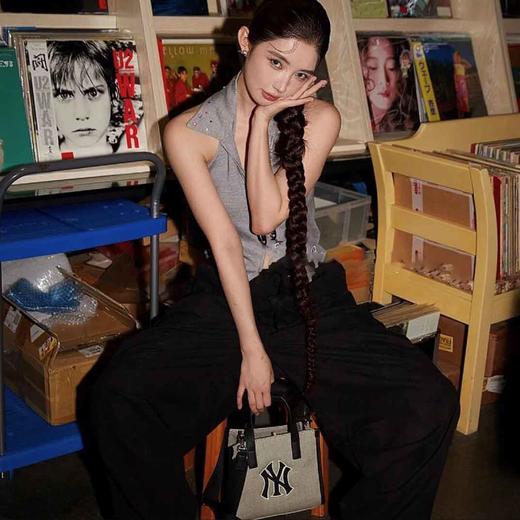 【专属】MLB帆布小托特包  新款复古百搭包 可斜挎、单肩、手拎 经典时尚！巨能装！ 商品图1