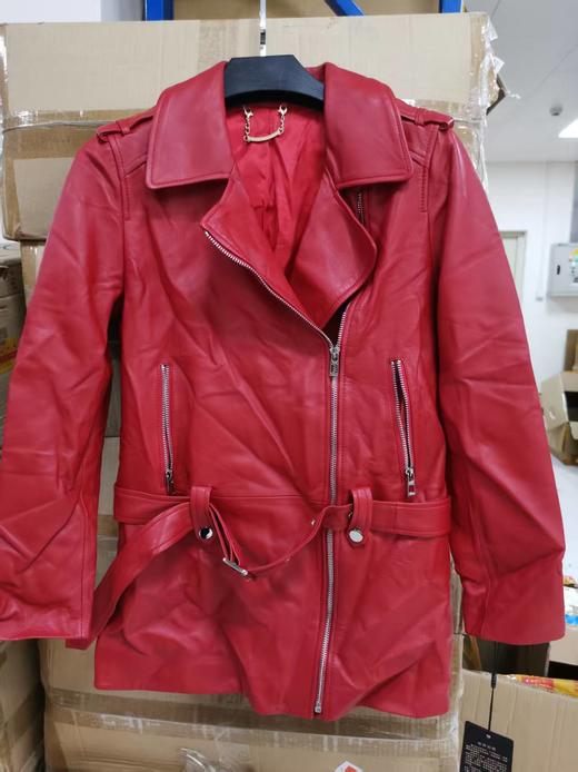 TLR1943LA522M 兰奥Loor女款休闲宽松中长款腰带西装领绵羊皮真皮皮衣外套 红 参考实拍图颜色 商品图3