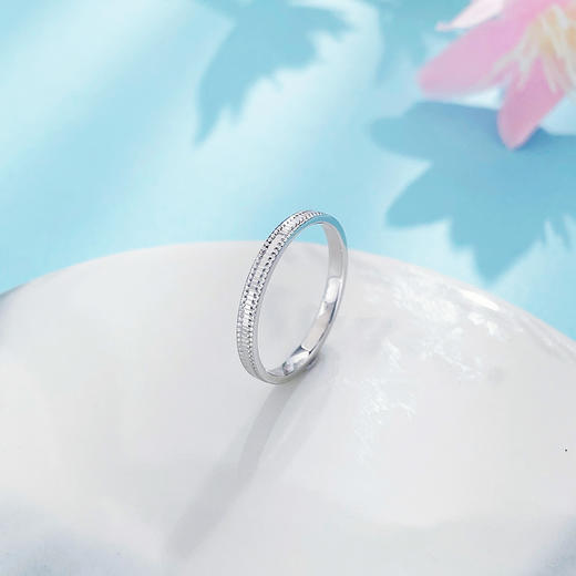 【限时8.8折】【线上铂金馆】PT950 #CNC 铂金实心固口几何方块仿钻圈戒（面宽约1.8-2.2mm）(PTJZ00006)预售产品下单后不退款不退货不换货不补差价) 商品图0