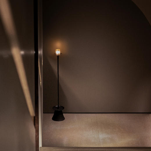 摩根X梁建国大师联名款心光系列面光落地灯 商品图3