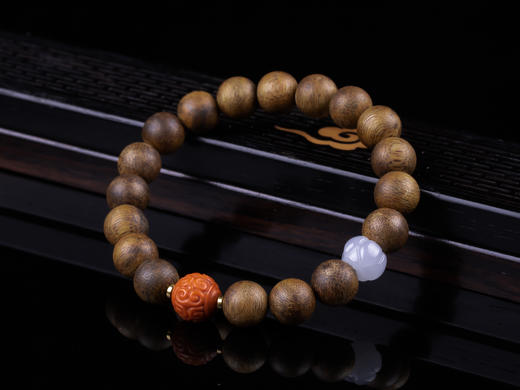 XY0287沉香+南红回纹珠翡翠莲蓬珠手串 商品图6