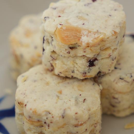 【斌哥优选】葡式小杏饼。澳门师傅的手艺，黄油+坚果片，一口一个完全不腻，五种口味，直接荣升下午茶c位。 商品图3