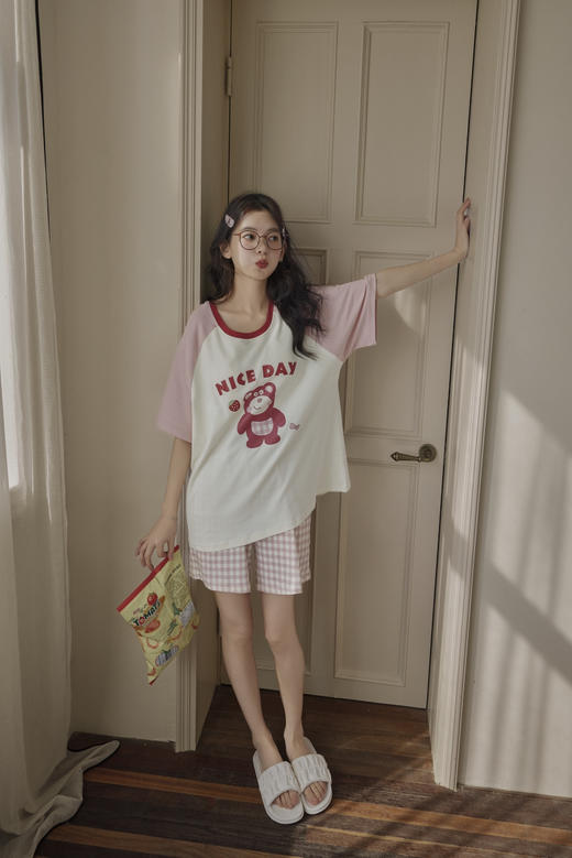 Guk*o果壳同款｜自带胸垫免穿bra的家居服

避免凸点尴尬 卡通甜美撞色睡衣 商品图3