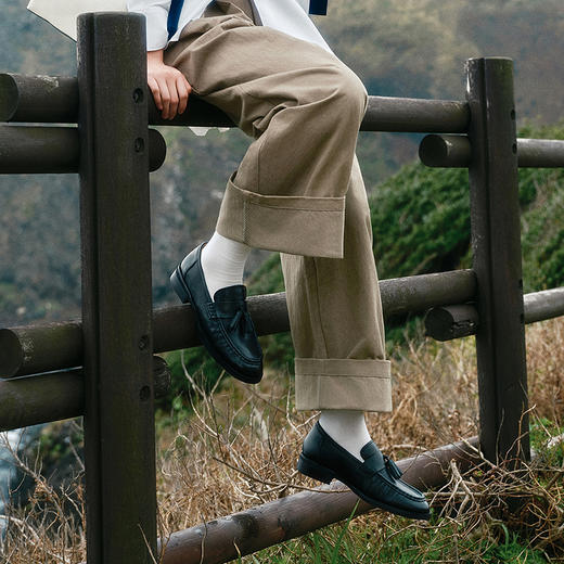 【李兰迪同款】千百度流苏乐福鞋女款牛皮褶皱小皮鞋A25132309 商品图4