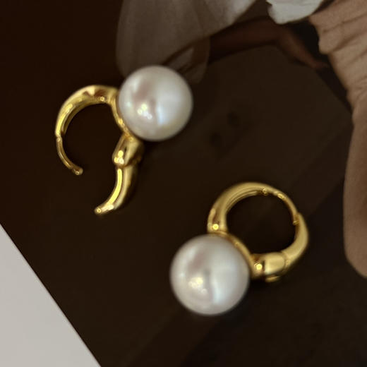 时髦经典耳扣 可以搭配任何衣服 实物上身chao好看 11-12mm ji强光 正圆 细微瑕 商品图2