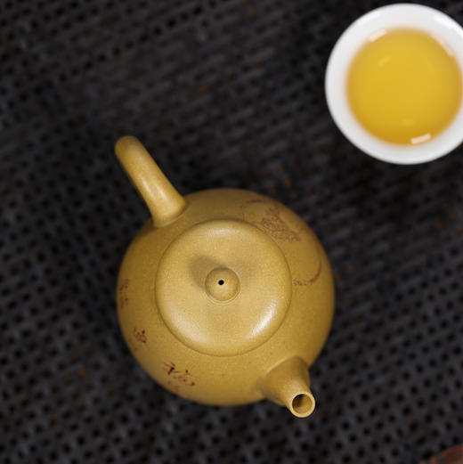 【青山特惠】宜兴原矿 全手工黄金段泥 禅心紫砂壶 .250cc 方勤平【国工】.【鲁号】刻绘 商品图3