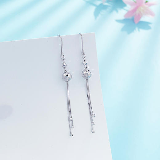 【限时8.8折】【线上铂金馆】PT950 #CNC #有求必应 铂金空心金丝流苏爆闪鱼鳞金珠耳饰耳吊耳钩(PTES00049)预售产品下单后不退款不退货不换货不补差价) 商品图0