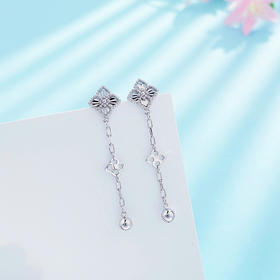 【限时8.8折】【线上铂金馆】PT950 铂金空心倒模工艺流苏铂金珠四叶花耳饰耳吊(PTES00027)预售产品下单后不退款不退货不换货不补差价)