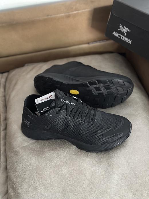 点此购买 始祖鸟夏季男士轻量化舒适透气户外徒步鞋空调鞋 98 316981 商品图7