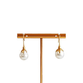 【天然正品】AU750黄金镶天然白色巴洛克海水珍珠耳坠32.7*11.9*15.9MM（皆取最大值）女士现售价：2880！170425NJS18