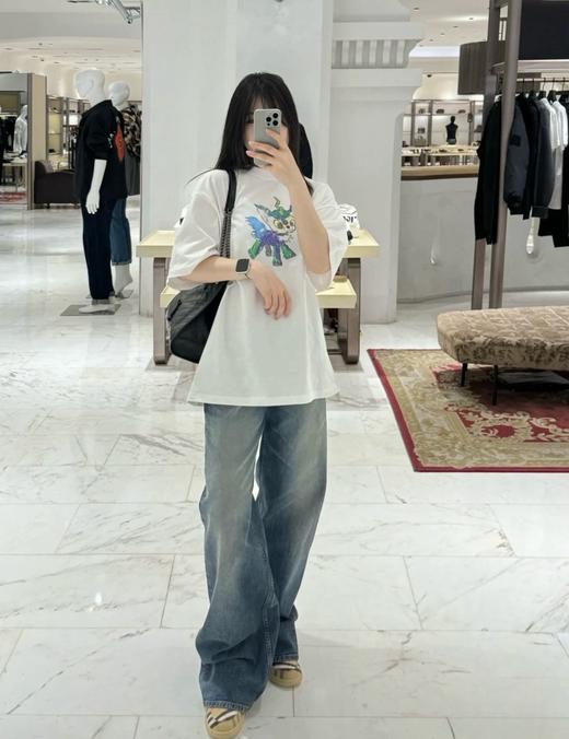 点此购买 We11done夏季男女款小怪兽涂鸦刺绣短袖T恤 LL 317012 商品图5