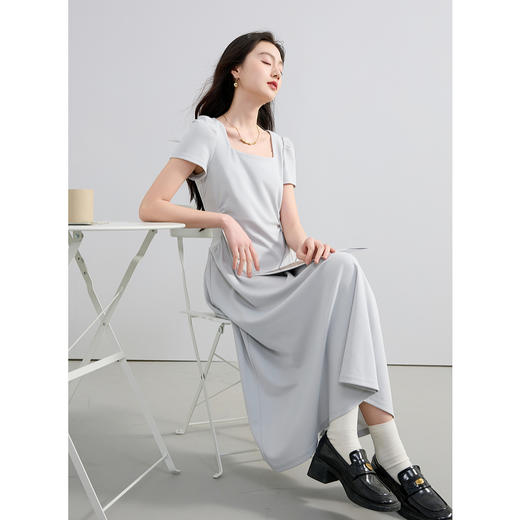 三彩独醒2025夏季新款法式方领连衣裙简约气质收腰A字裙长裙F 商品图2