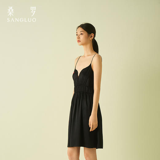 璀璨】桑罗吊带裙睡裙吻系列新款红唇刺绣情侣睡衣女可外穿 商品图3