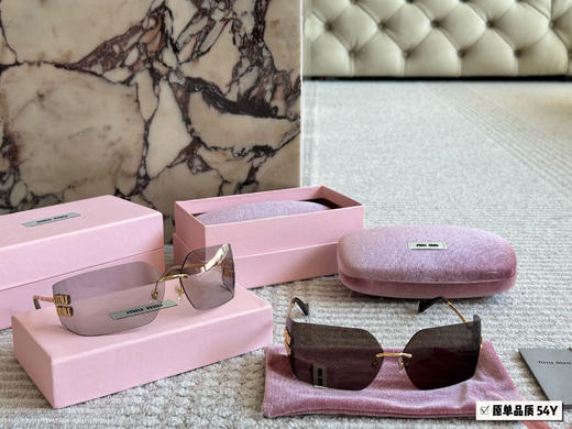 点此购买 miumiu女士无框时尚太阳镜 sj 317049 商品图5