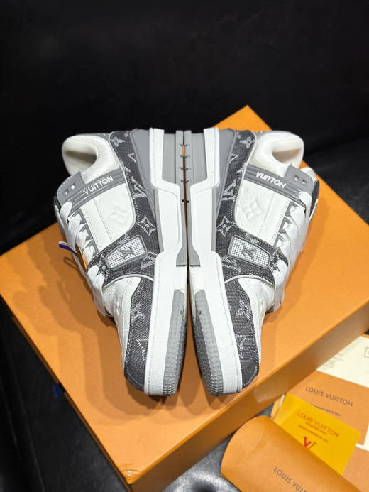 夏季特惠💰600 LV公司级 路易威登 trainer 走秀新款经典走秀新款 商品图4