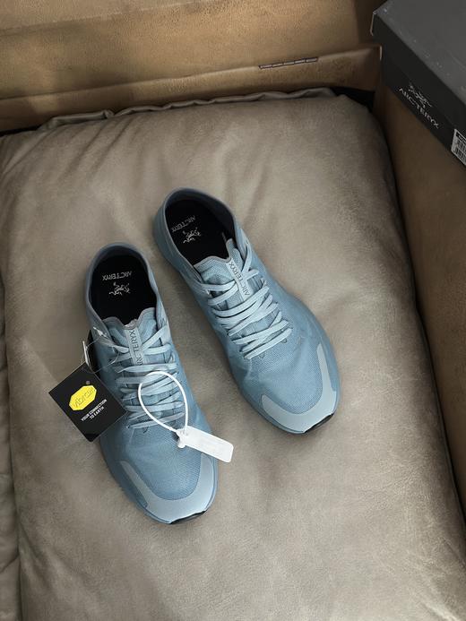 点此购买 始祖鸟夏季男士轻量化舒适透气户外徒步鞋空调鞋 98 316981 商品图9