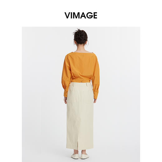 VIMAGE纬漫纪舒适宽松收腰V领小众设计短款衬衫上衣秋季新款V2213809 商品图4