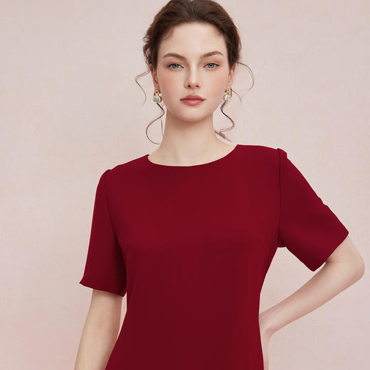 QF844斯尔丽25新款直身短款小个子下摆压褶百搭圆领显高显瘦连衣裙 商品图4