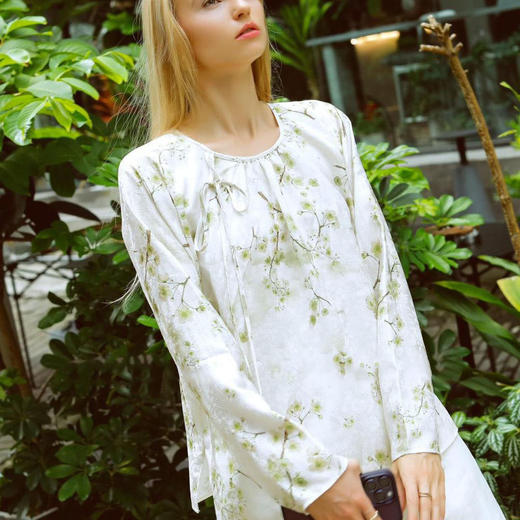 洛诗琳04432气质国风衬衫2025夏季新款改良国风印花上衣1275 商品图1