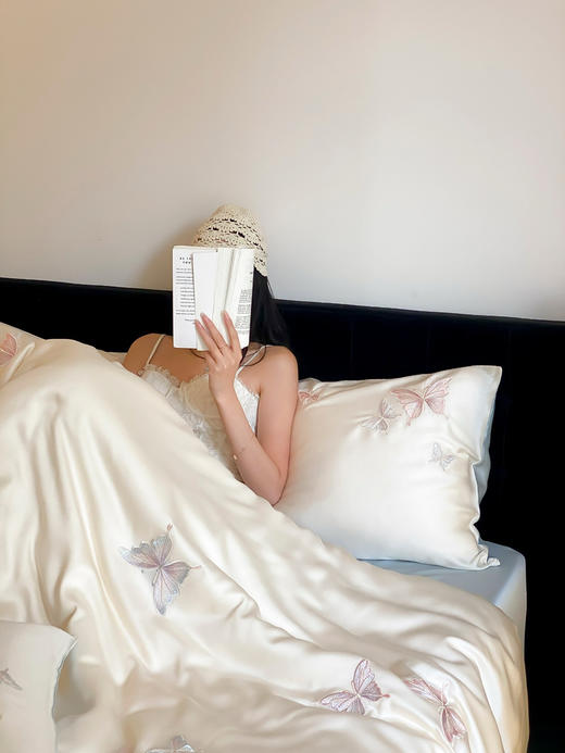 【裸感丝滑】奥地利兰精天丝四件套 精致蝴蝶刺绣 A类母婴级别 柔顺丝滑如第二层肌肤 透气控温凉爽不闷汗 商品图11