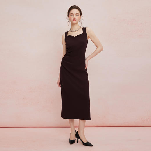 QF847斯尔丽2025夏季新款收褶显瘦藏肚子侧边开叉背心式连衣裙 商品图3