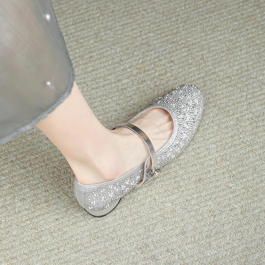 品质好货|Safiya/索菲娅2025气质简约水钻星闪浅口平跟玛丽珍单鞋SFD1111745 商品图2