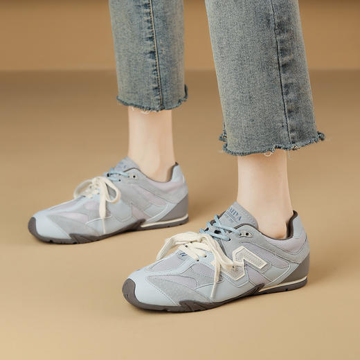 品质好货|双色细带百搭内增高时尚休闲德训鞋SFD1112847 商品图6