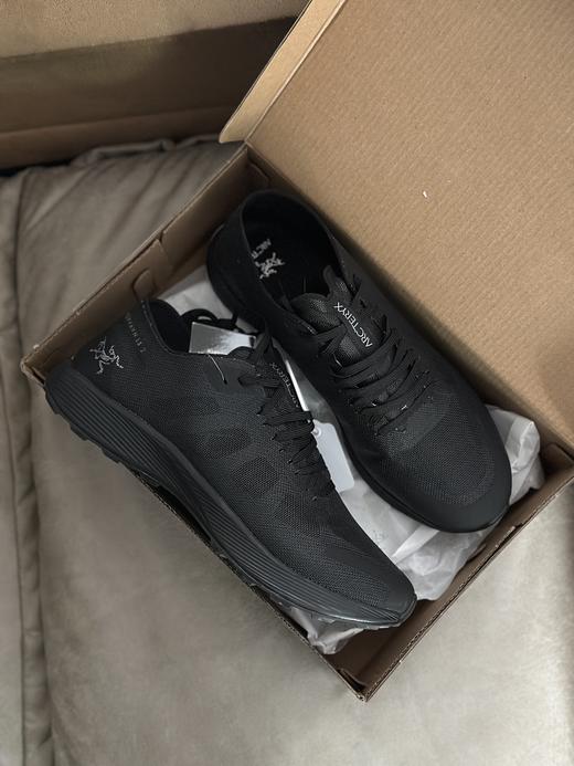 点此购买 始祖鸟夏季男士轻量化舒适透气户外徒步鞋空调鞋 98 316981 商品图8