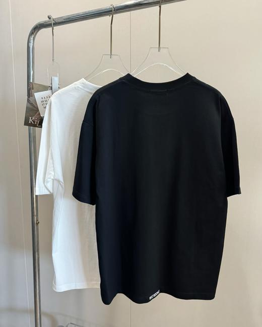 点此购买 We11done夏季男女款小怪兽涂鸦刺绣短袖T恤 LL 317012 商品图1