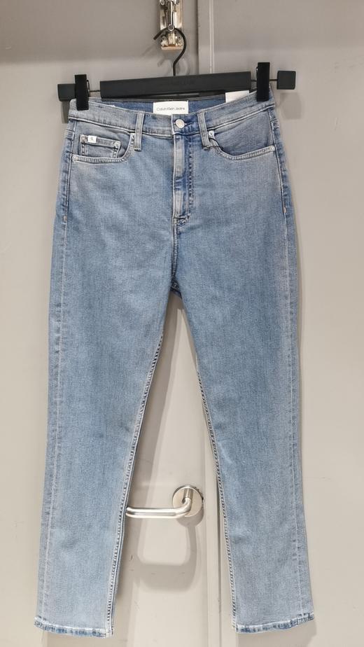 CKJ 女 牛仔裤 J2242841AA 商品图0