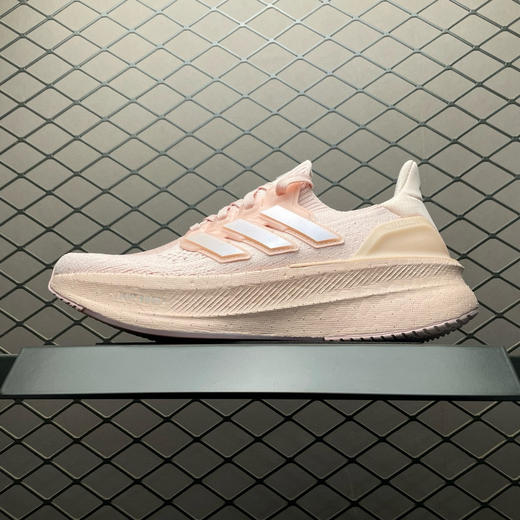 夏季特惠💰390 AD 阿迪 Ultra Boost 5 弹力爆米花中底休闲跑步鞋 商品图0