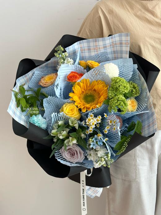 青锋破晓· 18岁成人礼花束（男生版 18支 送给你的每一岁） 商品图2