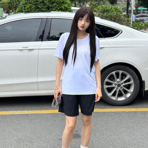 夏日运动健身必备【真维斯冰丝情侣款速干套装】手感柔滑 上身自带凉感 透气性好 纯色色系 商品图9