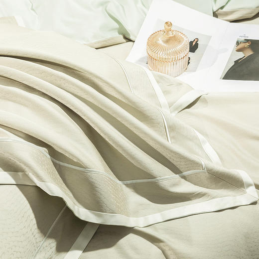 【轻奢提花套件】多喜爱 艾能棉轻奢提花套件 四件套 （序言、星光、迷踪、绿野） 商品图5