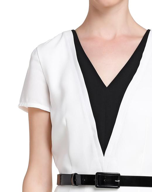 JOAN&DAVID 白/黑色V领素雅拼接短袖连衣裙 商品图3