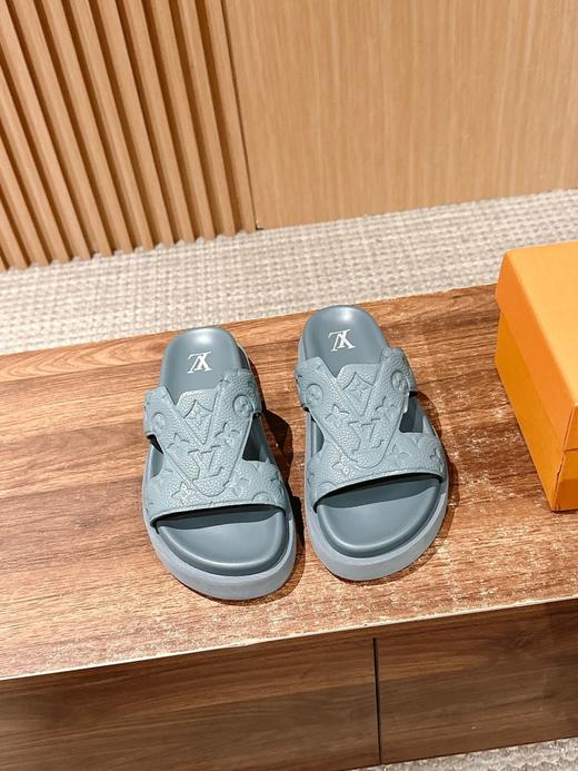 限男码 驴家LV路易威登 驴牌夏日新款休闲沙滩拖鞋（HC） 商品图6
