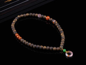 XY0306沉香+南红冰飘跑环坠双圈