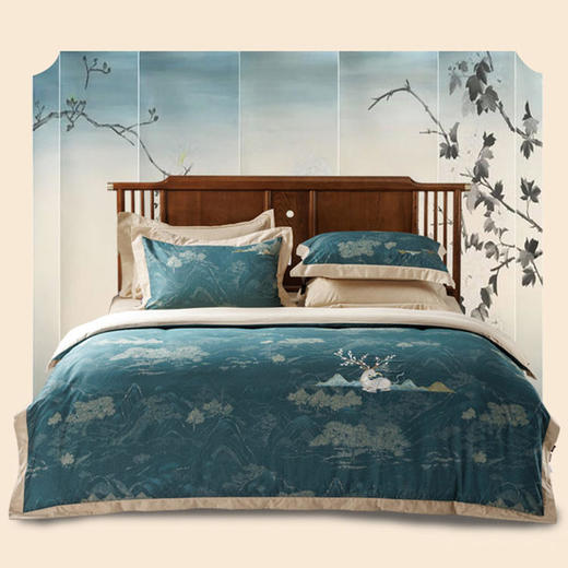 多喜爱IP款 山海经60S贡缎磨绒四件套（云深见鹿 纵横山海 雅韵文鳐 花开荼蘼 文鳐金樽 山海鸣灵 竹海听风 文鳐观潮 梦满枝 月涌天河 鹿松和鸣 夫诸杏林 鳐绘花韵 云雾缥缈） 商品图9