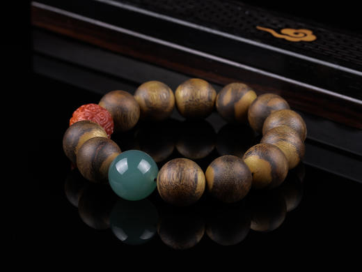 XY0304沉香+翡翠南红回纹珠手串 商品图4