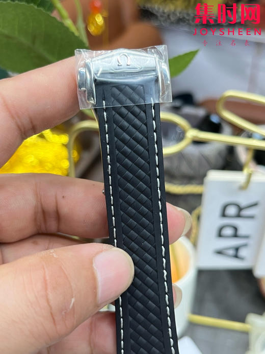 欧米茄VS海马150米系列 黑色盘 6点位日历 男士腕表
机芯：搭载VS一体Cal.8900 商品图7