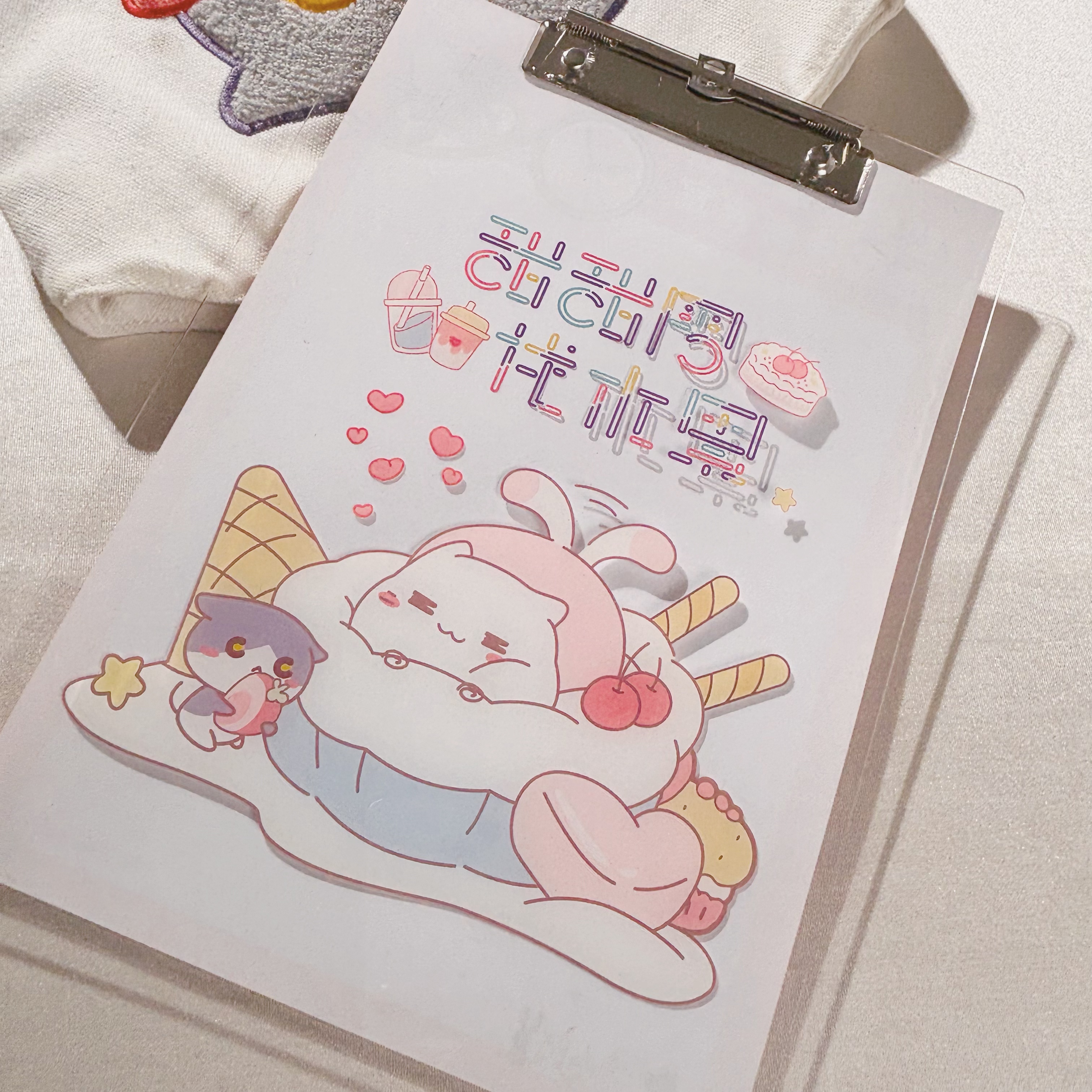 【多巴胺色】甜甜圈限定款A4板夹创意可爱简约磨砂透明学生用卡通试卷收纳夹