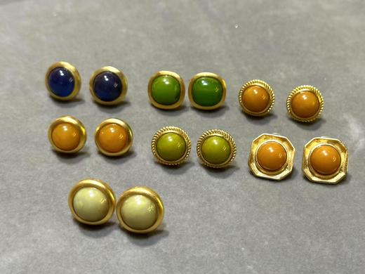 多宝蜡仿古银饰耳钉 商品图0