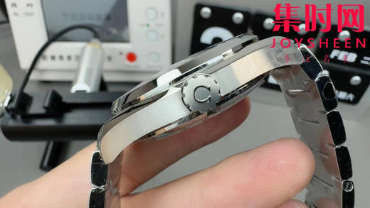 欧米茄VS海马150米系列 黑色盘 3点位日历 男士腕表
机芯：搭载VS一体Cal.8500 商品图6