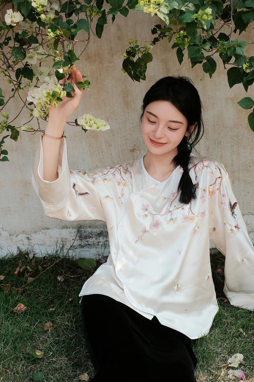 盛唐牡丹| 海棠花开手推绣真丝上衣 商品图0