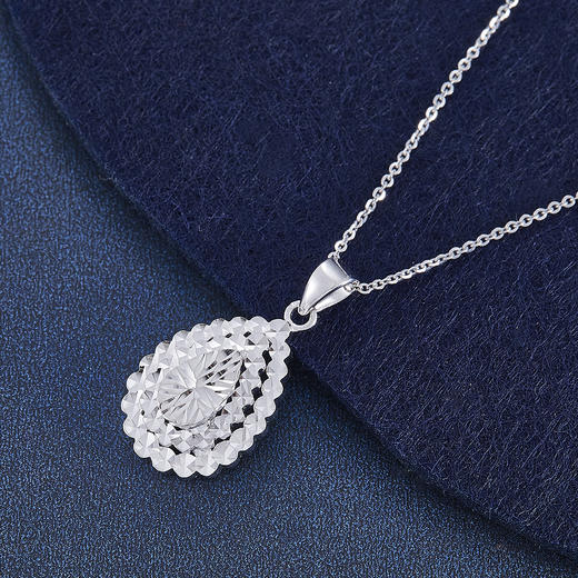【限时8.8折】【限时8.8折】【线上铂金馆】PT950 【国际铂金协会】铂金仿钻车花水滴形吊坠（不含链）(BDZ00020)预售产品下单后不退款不退货不换货不补差价) 商品图2