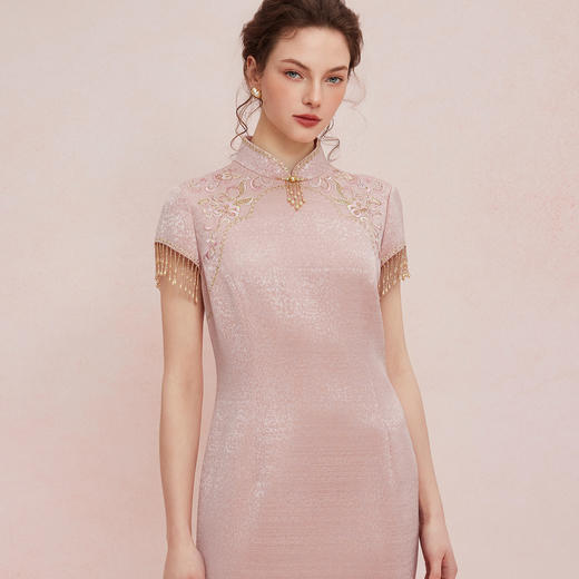 QB810斯尔丽25新款提花精致绣花改良旗袍领口袖口流苏钉珠礼服连衣裙 商品图4